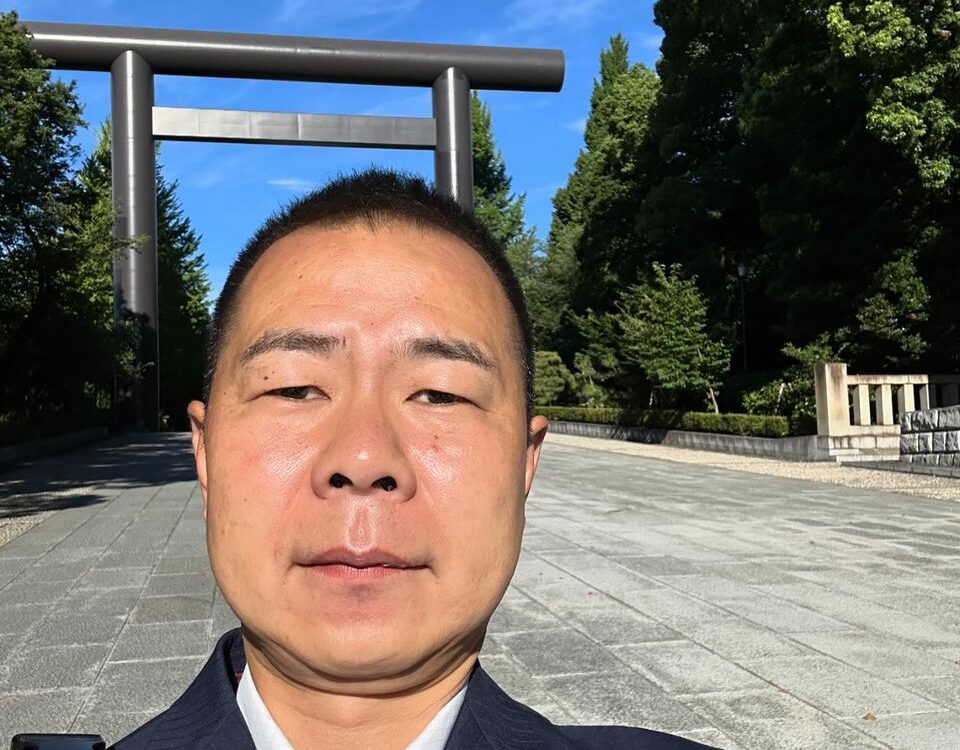 靖国神社参拝