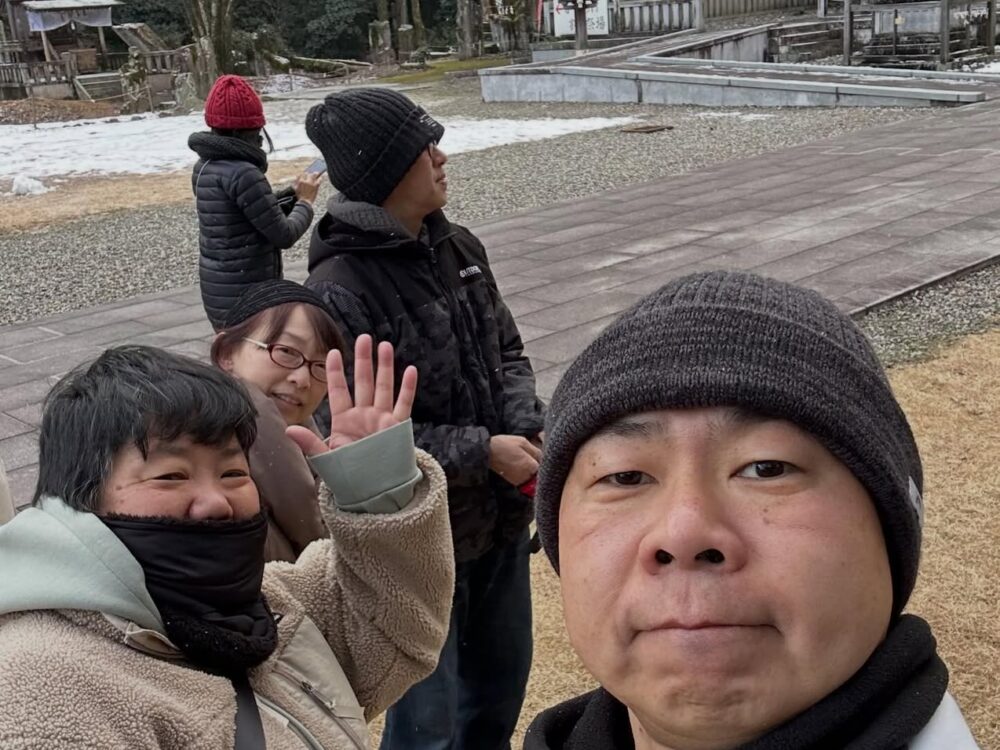 岐阜護国神社の清掃活動